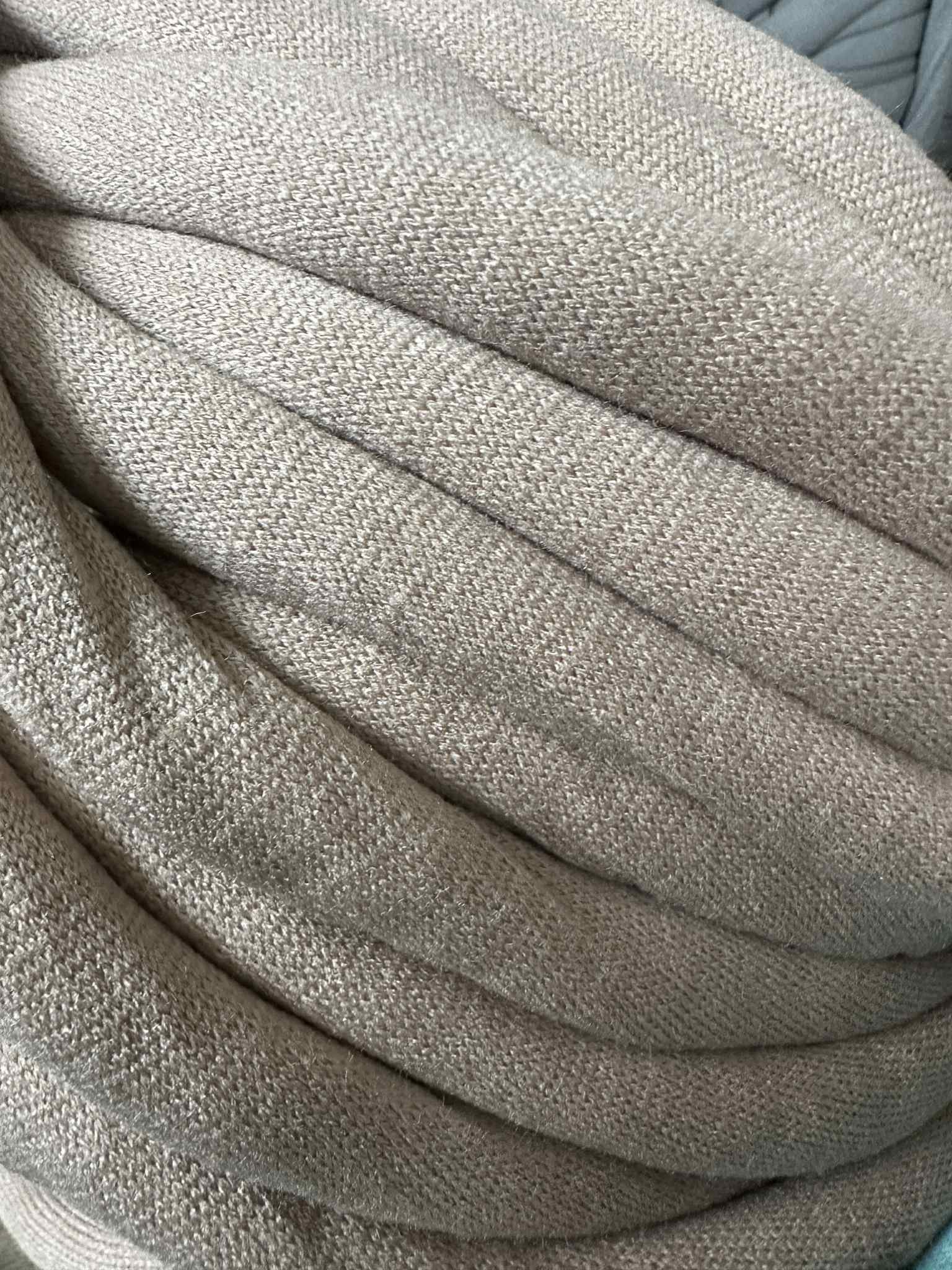 DIDELI SIŪLAI MEZGIMUI RANKOMIS AKRILAS LATTE 2,8 KG